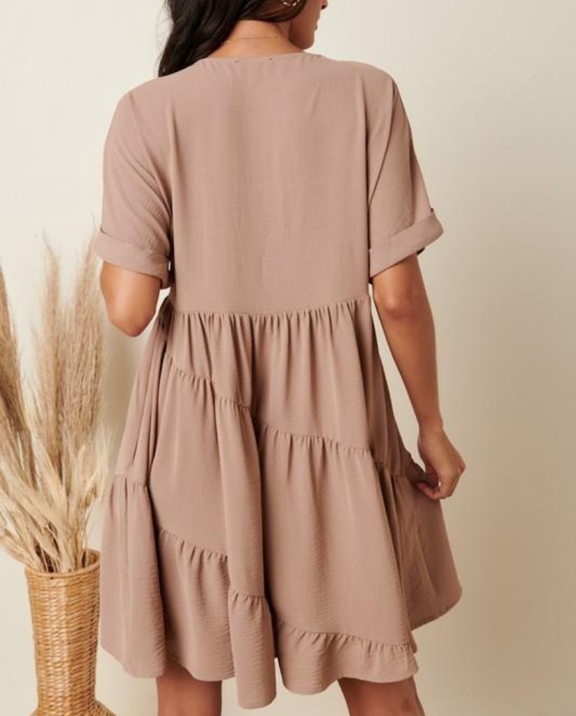 BABYDOLL DRESS IN CAMEL